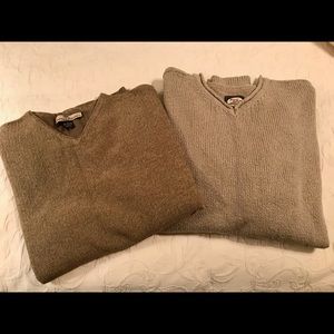 2 Men’s Tommy Bahama Sweaters LG